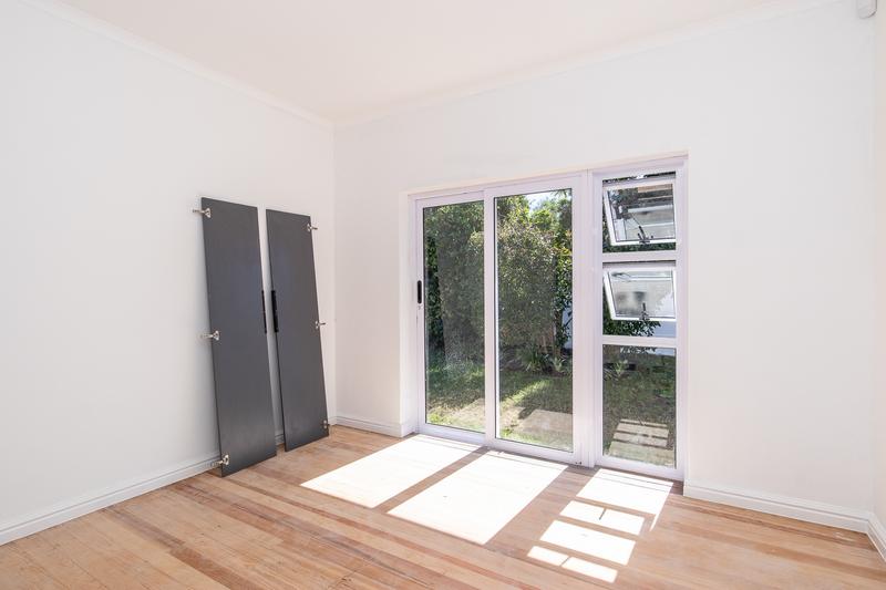 To Let 4 Bedroom Property for Rent in Bergvliet Western Cape